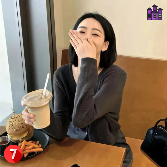 周然女士